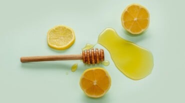 Honey and lemon for face