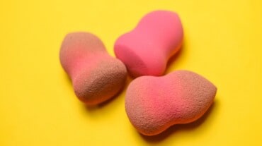 makeup sponge bacteria