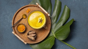 Turmeric milk for skin